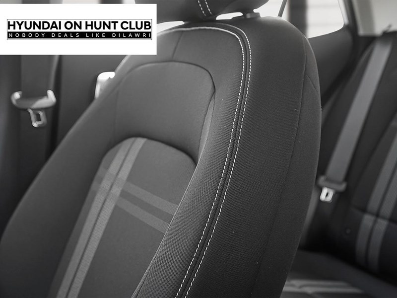2025 Hyundai Venue Preferred IVT w/Two-Tone