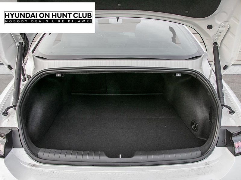 2025 Hyundai IONIQ 6 Preferred AWD Long Range w/Ultimate Pkg