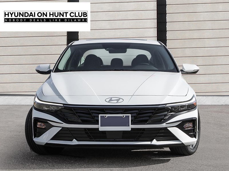 2025 Hyundai Elantra HEV Luxury DCT
