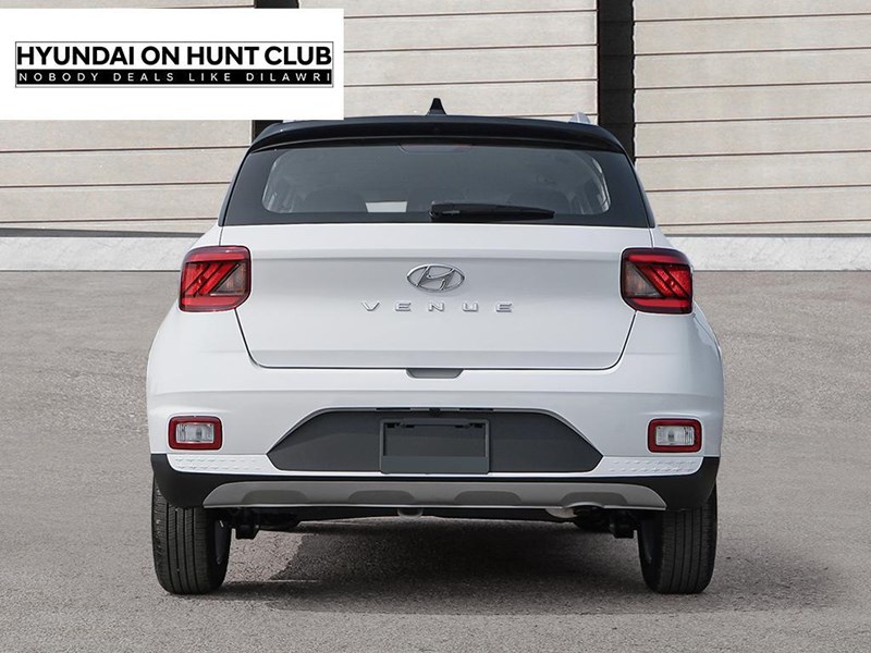 2025 Hyundai Venue Preferred IVT w/Two-Tone