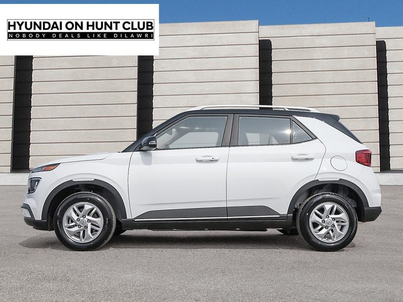 2025 Hyundai Venue Preferred IVT w/Two-Tone