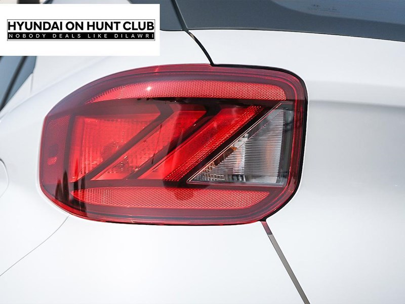 2025 Hyundai Venue Preferred IVT w/Two-Tone