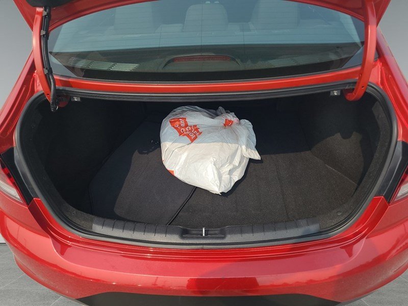 2020 Hyundai Elantra Essential IVT
