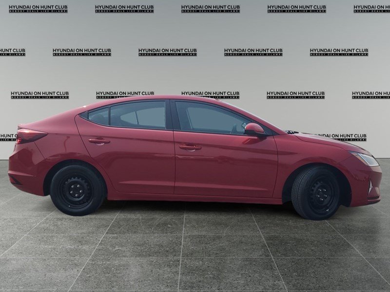 2020 Hyundai Elantra Essential IVT