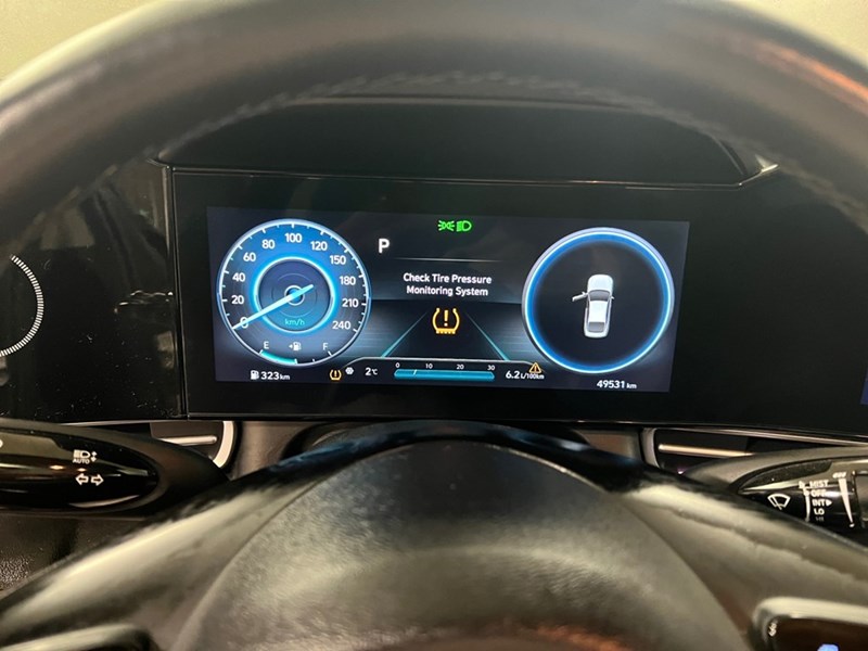 2023 Hyundai Elantra Preferred IVT w/Tech Pkg