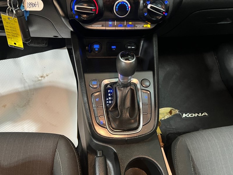 2023 Hyundai Kona 2.0L Essential FWD