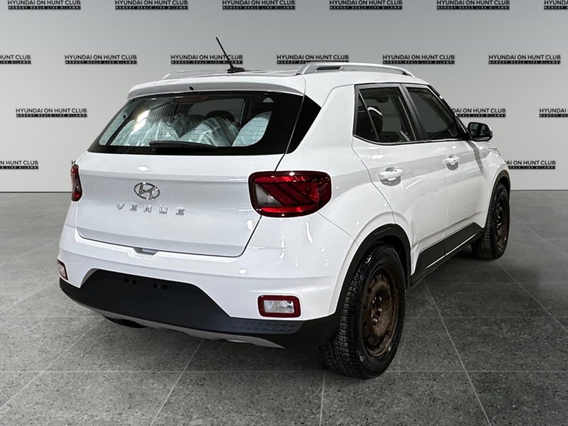 2023 Hyundai Venue Preferred IVT