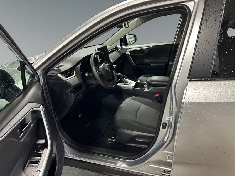 2025 Toyota RAV4 LE AWD