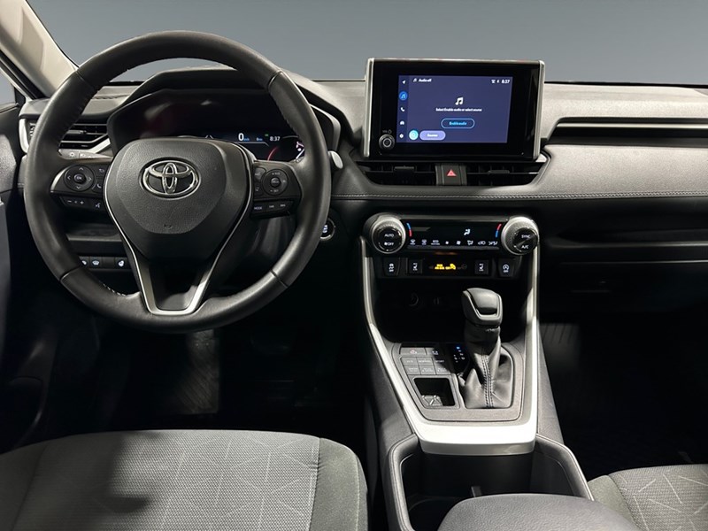 2025 Toyota RAV4 XLE AWD