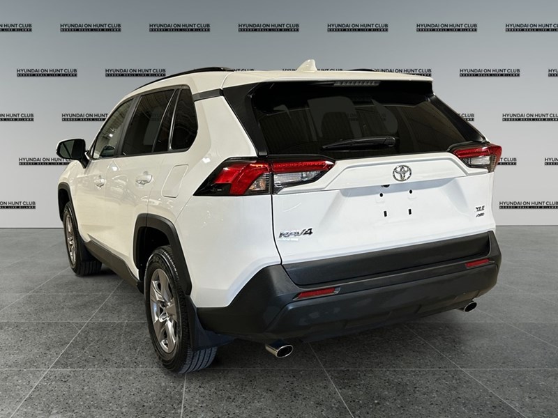 2025 Toyota RAV4 XLE AWD