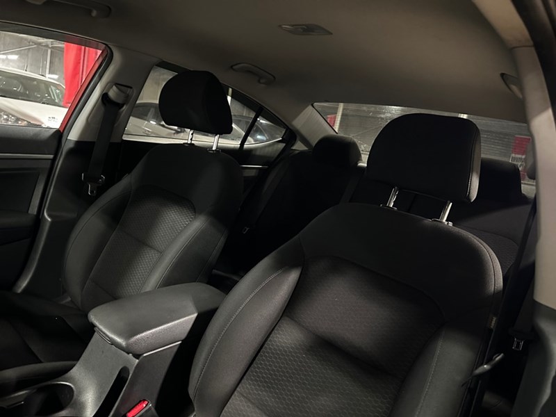 2020 Hyundai Elantra Preferred IVT
