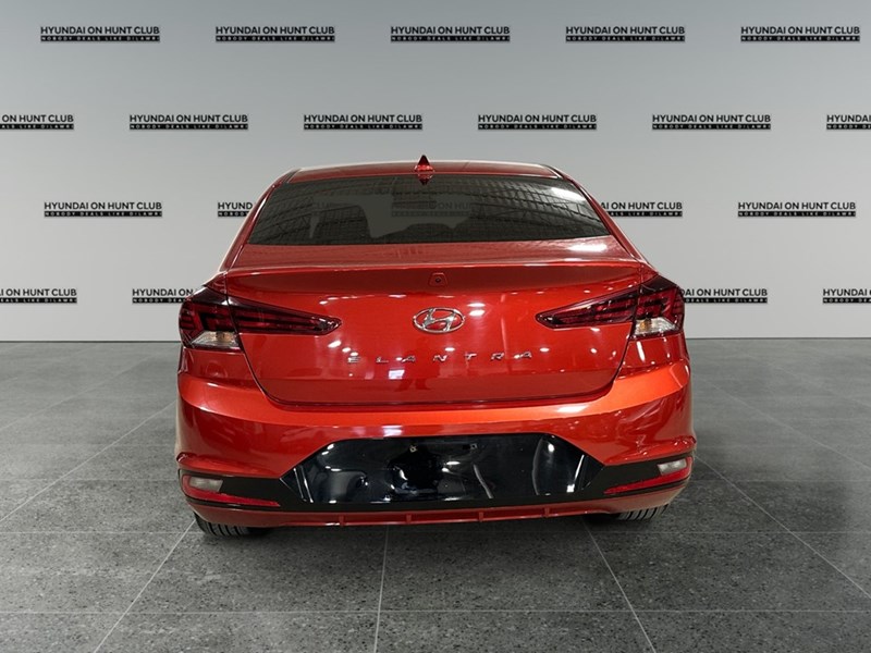 2020 Hyundai Elantra Preferred IVT