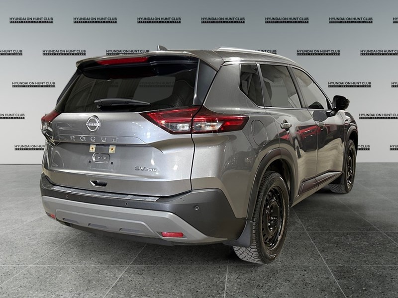 2022 Nissan Rogue AWD SV