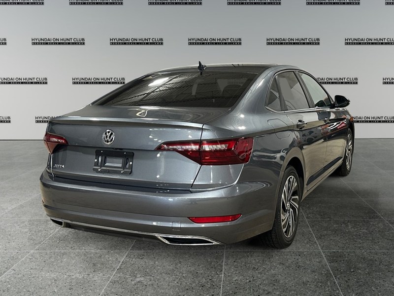 2021 Volkswagen Jetta Execline Auto