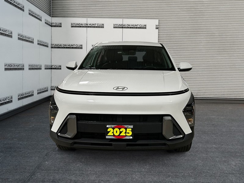 2025 Hyundai Kona 2.0L Essential AWD