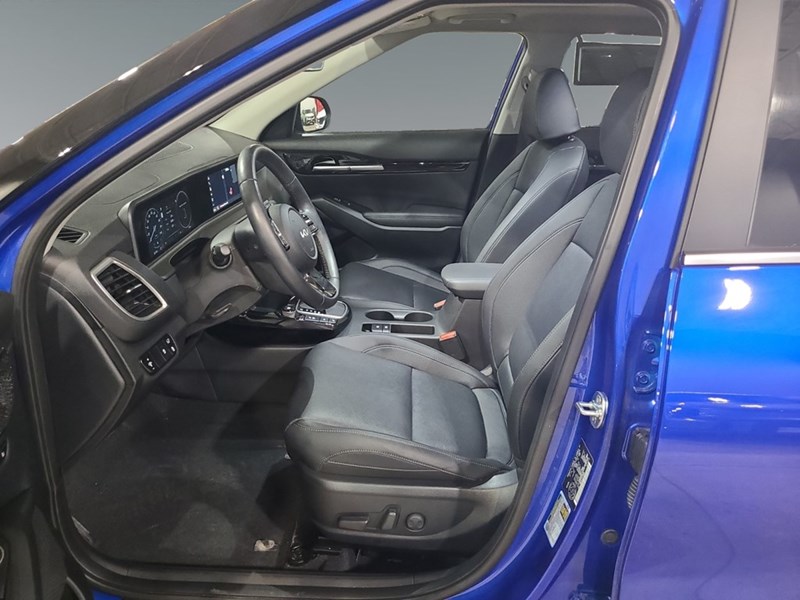 2025 Kia Seltos EX Premium AWD
