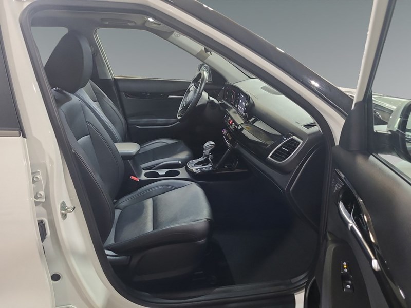 2024 Kia Seltos EX AWD