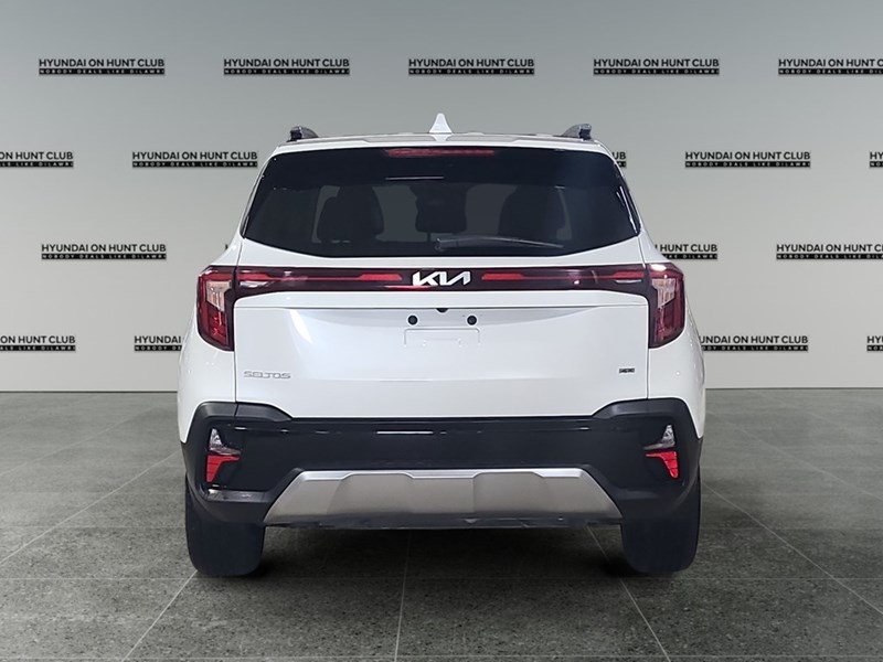2024 Kia Seltos EX AWD