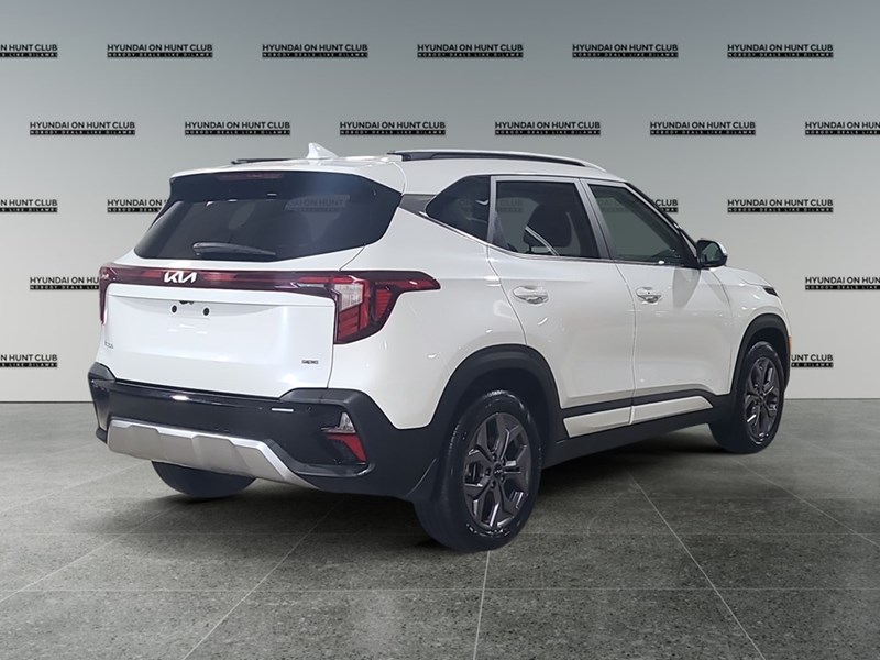 2024 Kia Seltos EX AWD
