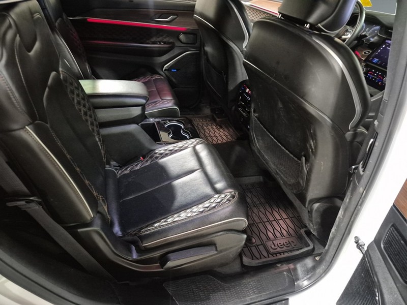 2023 Jeep Grand Cherokee L Summit 4x4