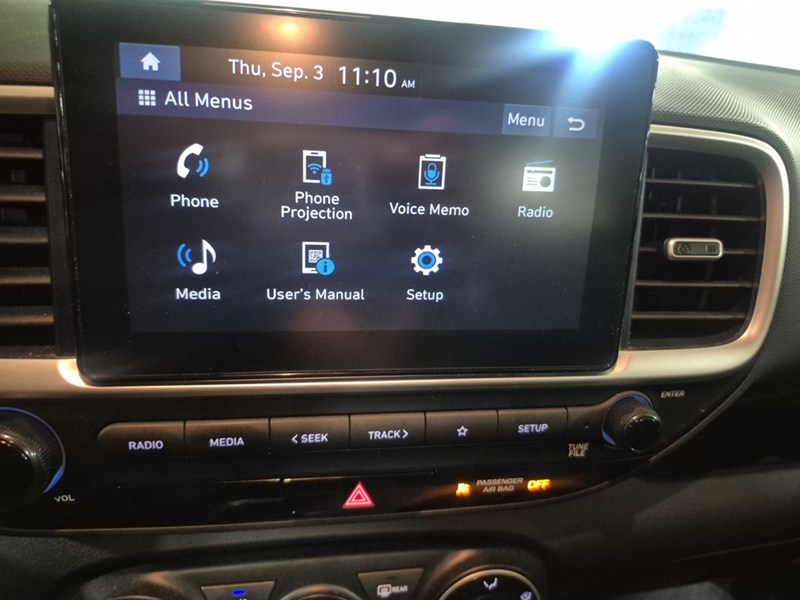 2024 Hyundai Venue Essential IVT