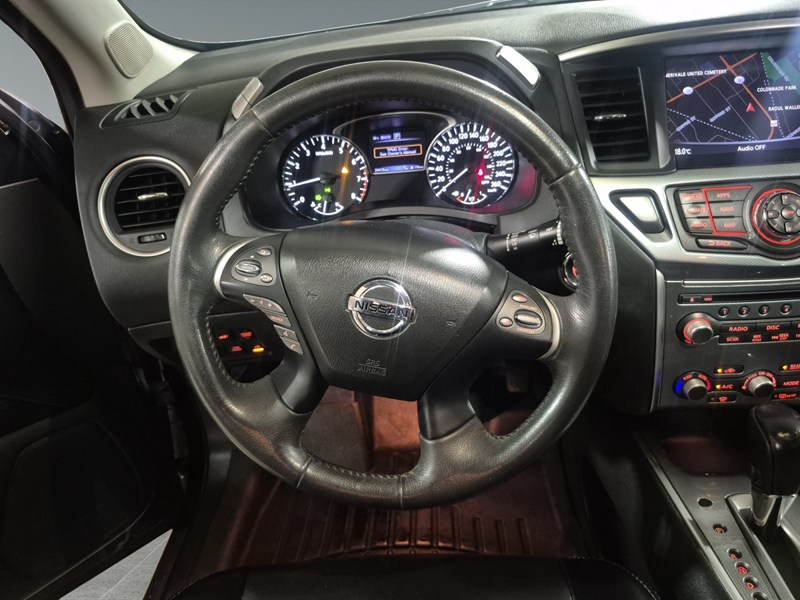 2017 Nissan Pathfinder 4WD 4dr Platinum