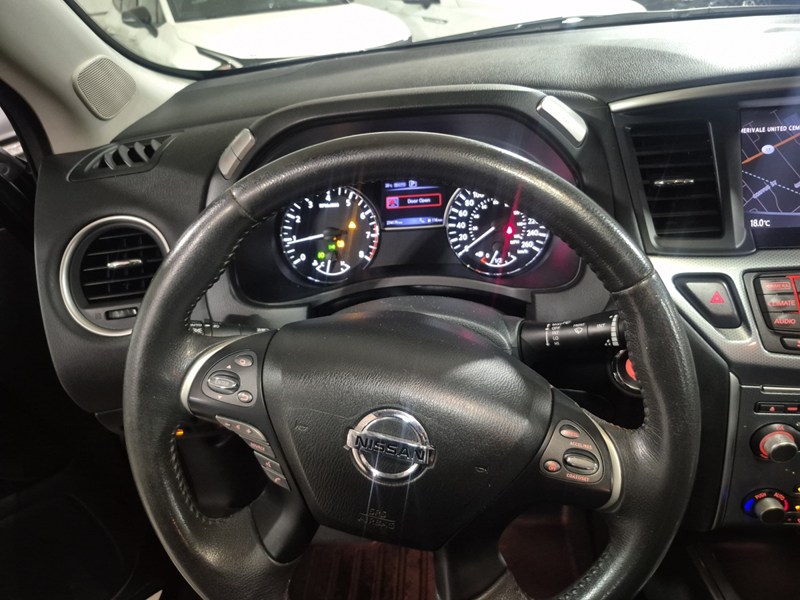 2017 Nissan Pathfinder 4WD 4dr Platinum