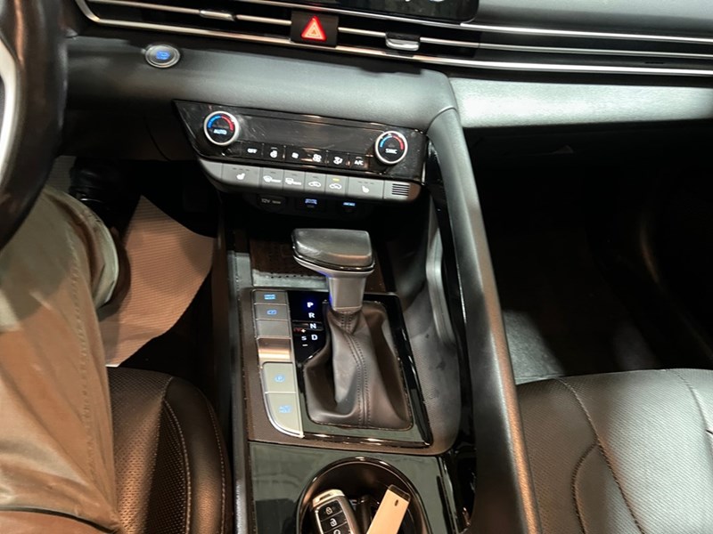 2022 Hyundai Elantra HEV Ultimate DCT