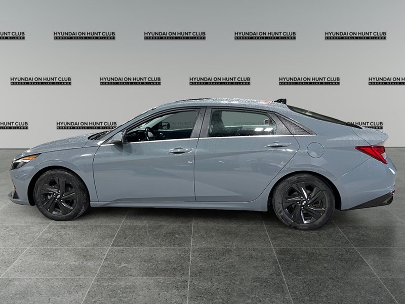 2022 Hyundai Elantra HEV Ultimate DCT