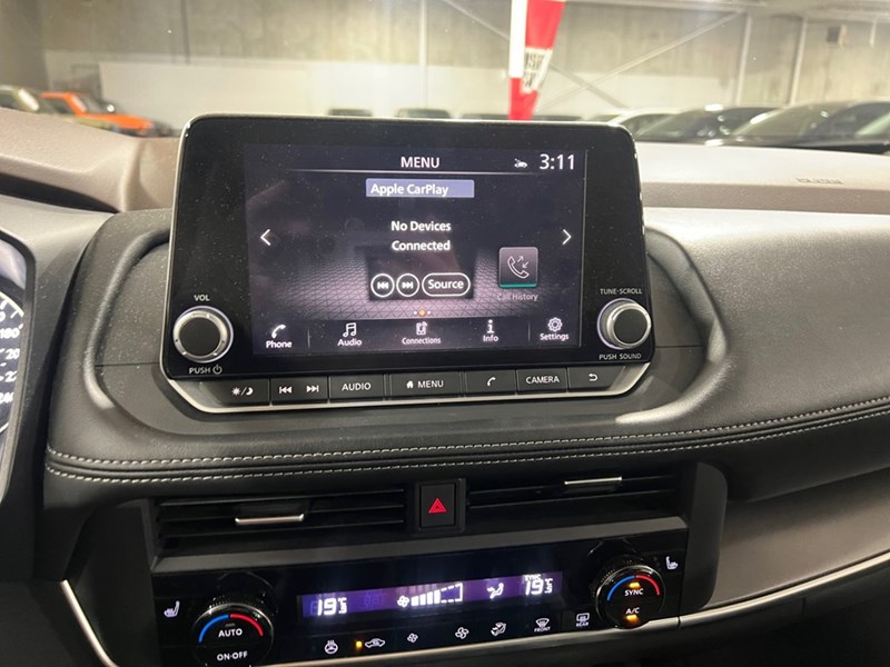 2023 Nissan Rogue AWD SV Midnight Edition