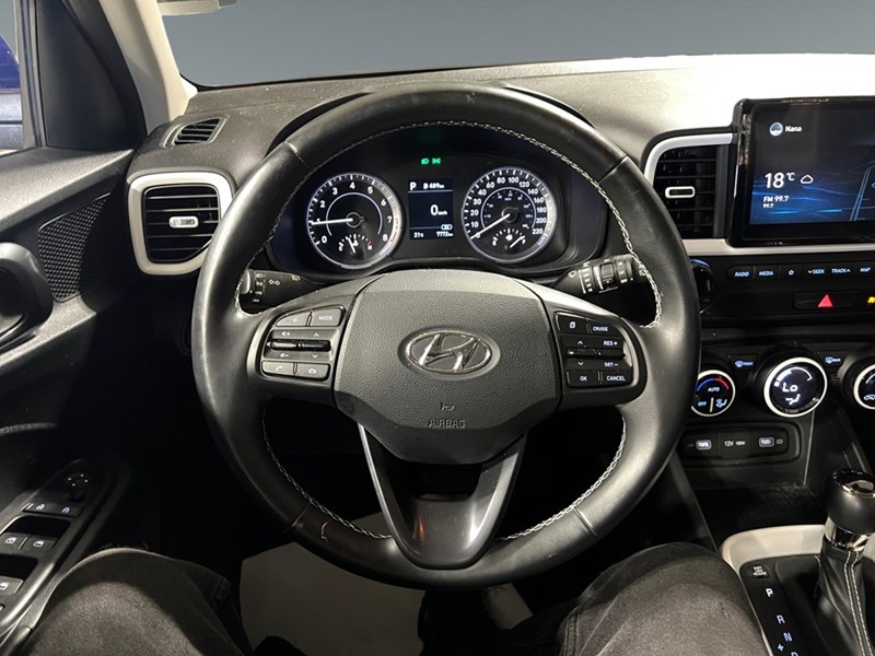 2022 Hyundai Venue Ultimate IVT w/Black Interior