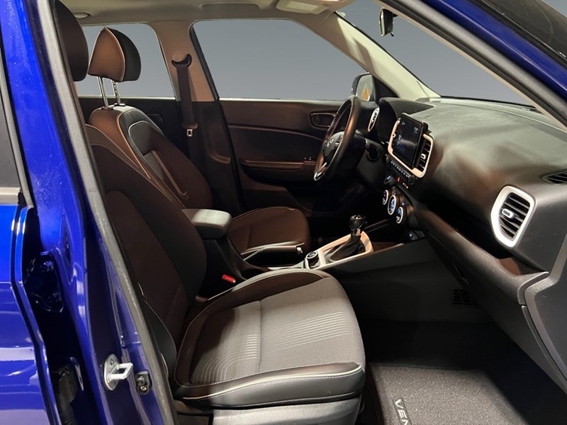 2022 Hyundai Venue Ultimate IVT w/Black Interior