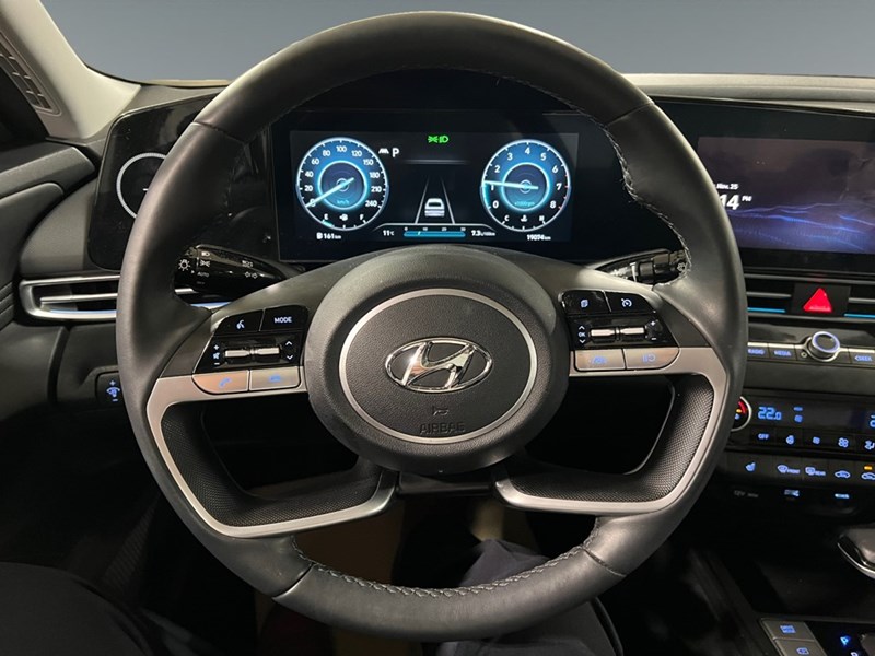 2023 Hyundai Elantra Preferred IVT w/Tech Pkg