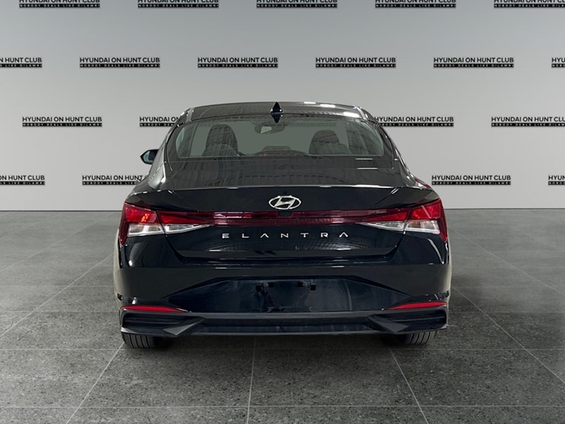 2023 Hyundai Elantra Preferred IVT w/Tech Pkg