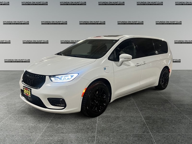 2022 Chrysler Pacifica Hybrid Limited 2WD