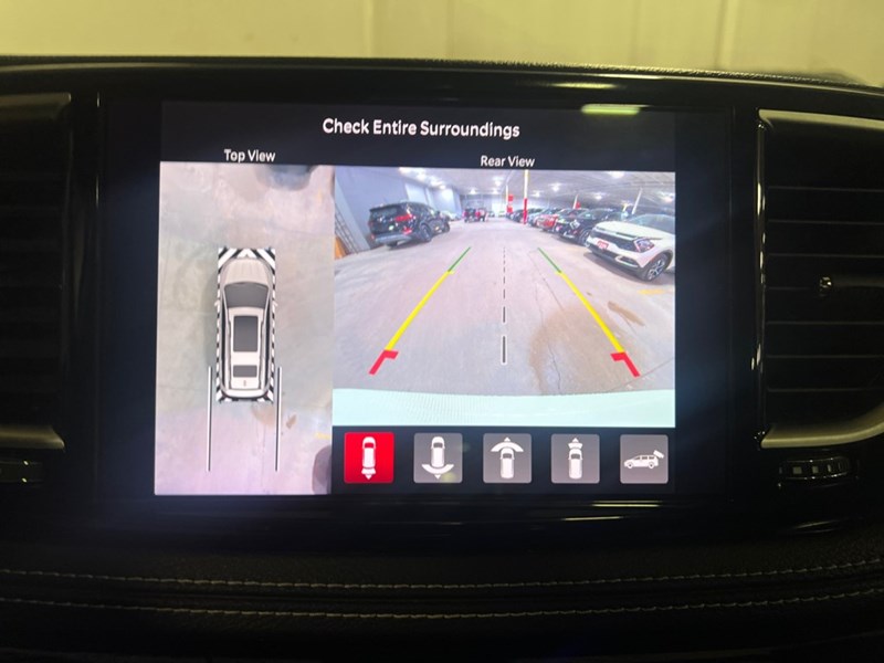 2022 Chrysler Pacifica Hybrid Limited 2WD