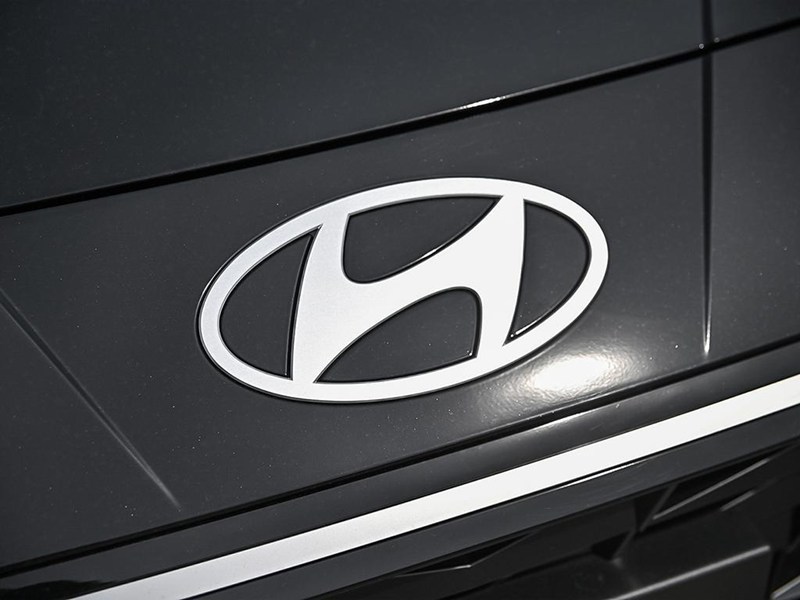 2026 Hyundai Elantra HEV Luxury Sedan w/Two-Tone Interior
