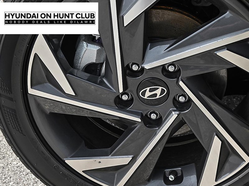 2026 Hyundai Elantra HEV Luxury Sedan