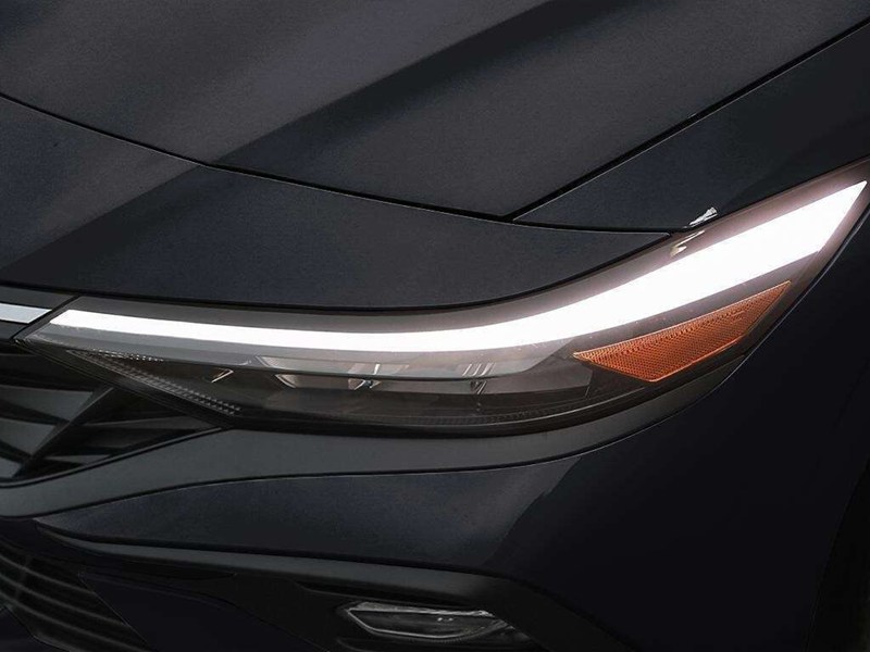 2026 Hyundai Elantra Essential IVT