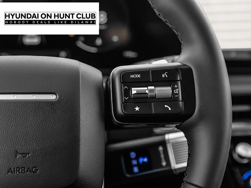 2025 Hyundai Santa Fe Luxury AWD