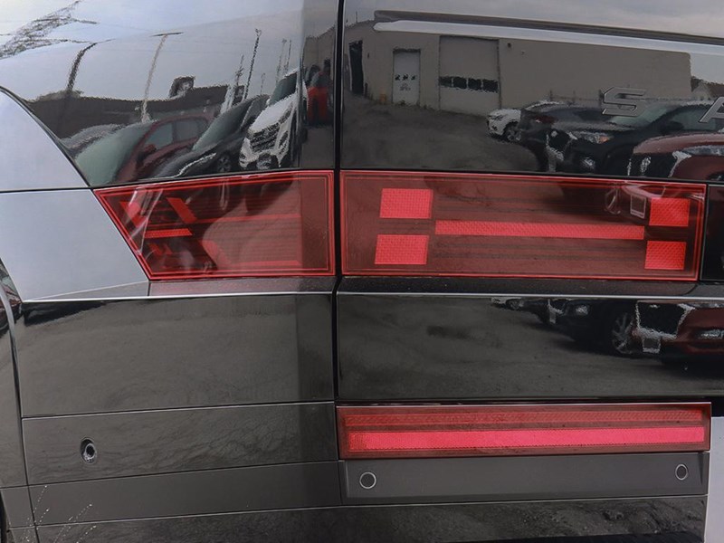 2026 Hyundai Santa Fe HEV Ultimate Calligraphy AWD w/Beige