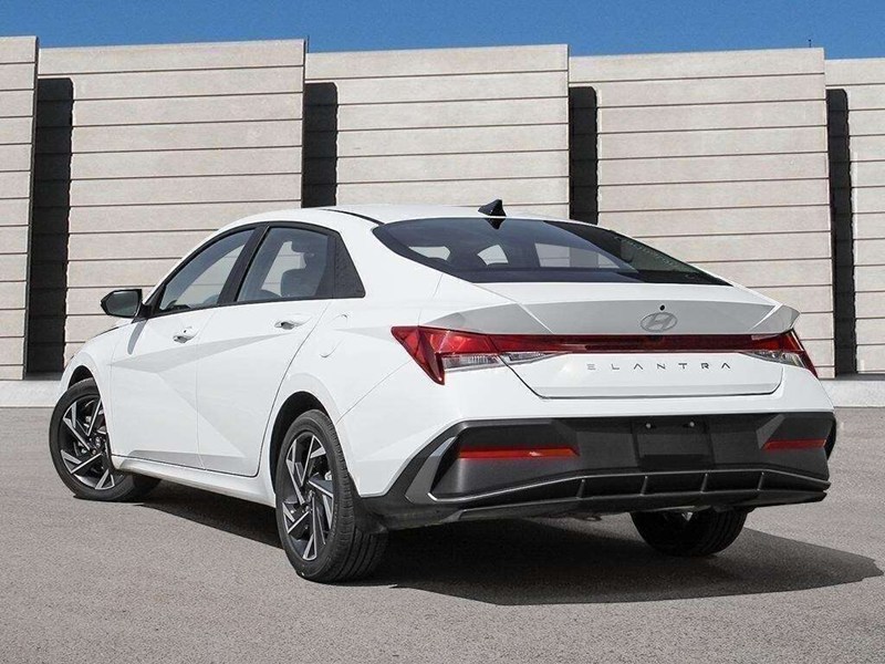 2025 Hyundai Elantra Preferred IVT w/Tech Pkg