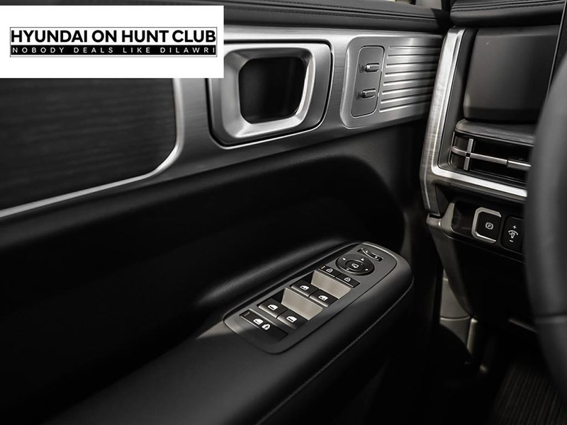 2025 Hyundai Santa Fe Luxury AWD