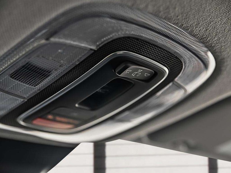 2026 Hyundai Elantra Luxury IVT