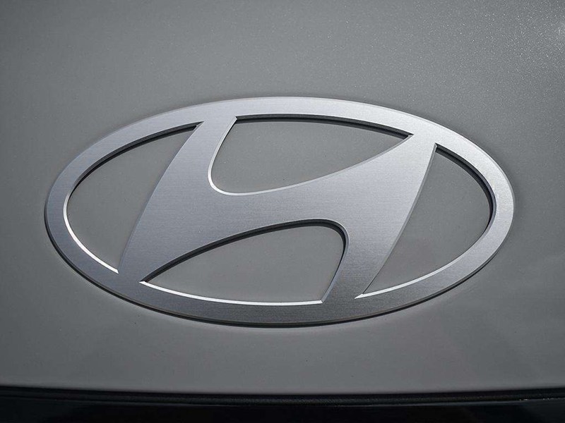 2027 Hyundai Kona 2.0L Essential AWD