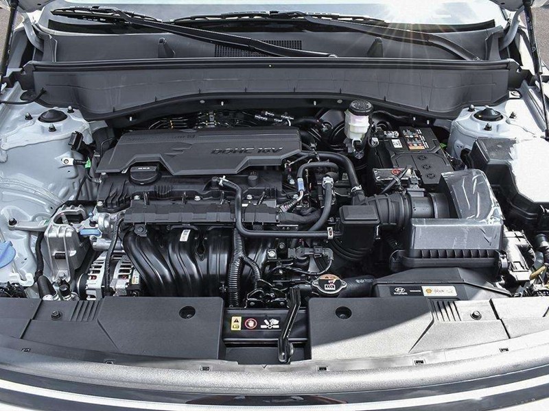 2027 Hyundai Kona 2.0L Essential AWD