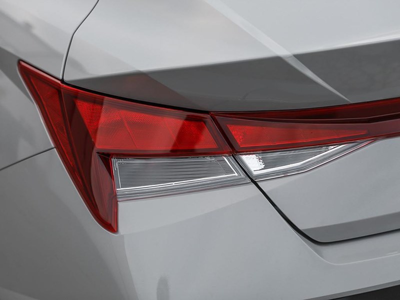 2026 Hyundai Elantra Preferred IVT