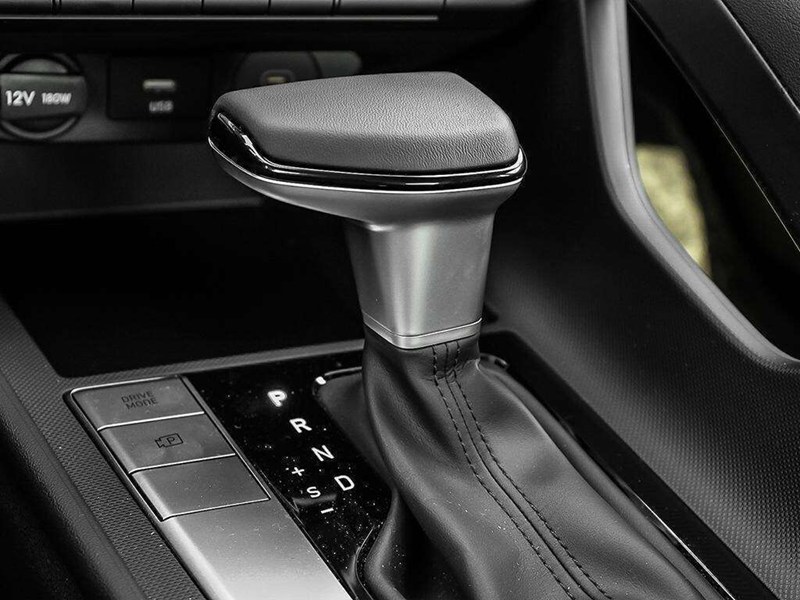2025 Hyundai Elantra Preferred IVT w/Tech Pkg