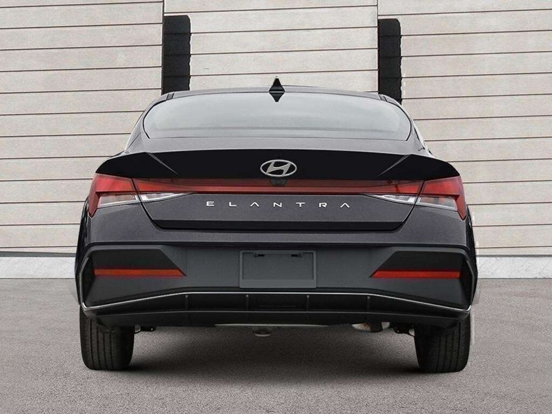 2025 Hyundai Elantra Preferred IVT w/Tech Pkg
