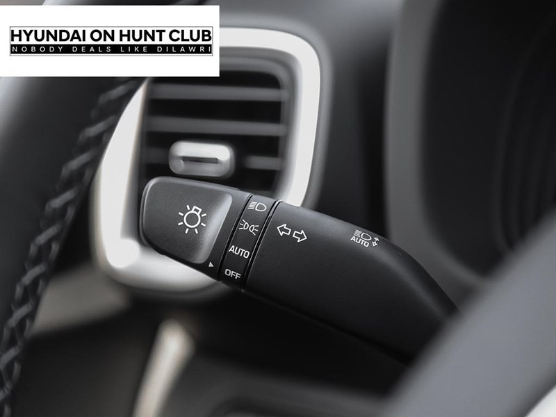 2026 Hyundai Venue Preferred IVT w/Two-Tone